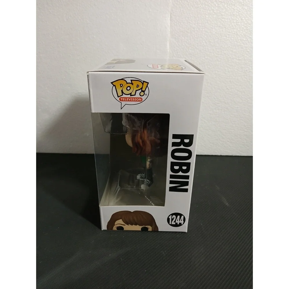 Funko‎ Pop! Vinyl Stranger Things Robin #1244 Television Figure